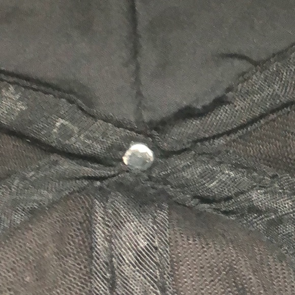 DSQUARED2 Red and Black Embroidered Hat - Picture 13 of 14